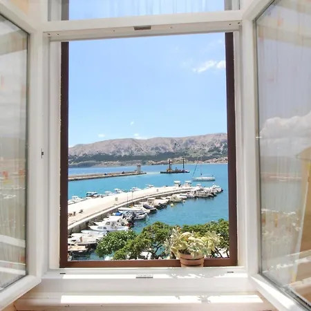 Schoenes In Mit Eigenem Balkon Und Meerblick * Baška