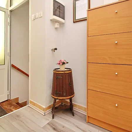 Schoenes In Mit Eigenem Balkon Und Meerblick Apartman Baška